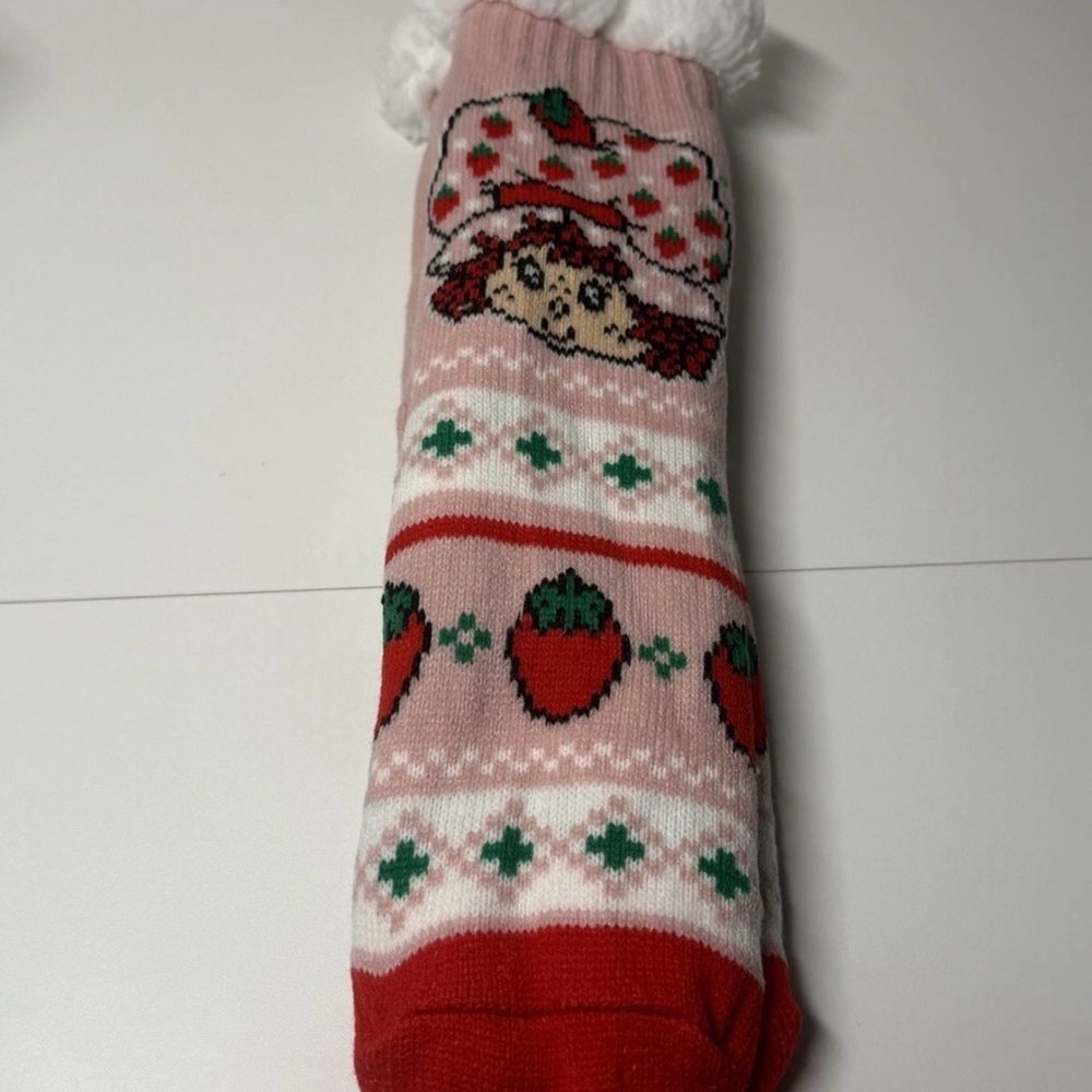 Strawberry Shortcake Thick Fuzzy Socks With Grippy Bottom Pink